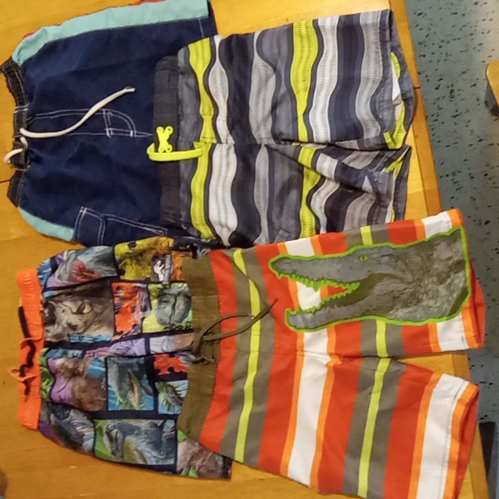 Swim trunks size 6/7 and 7